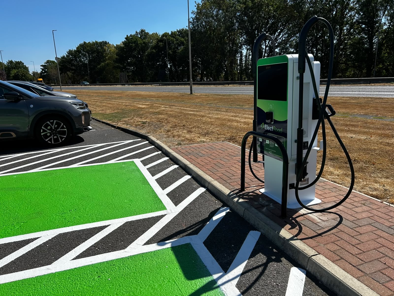 ElectRoad rapid charging bay